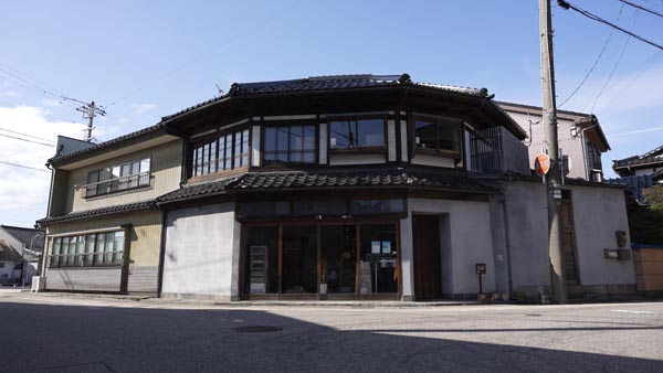 cafe uchikawa 六角堂